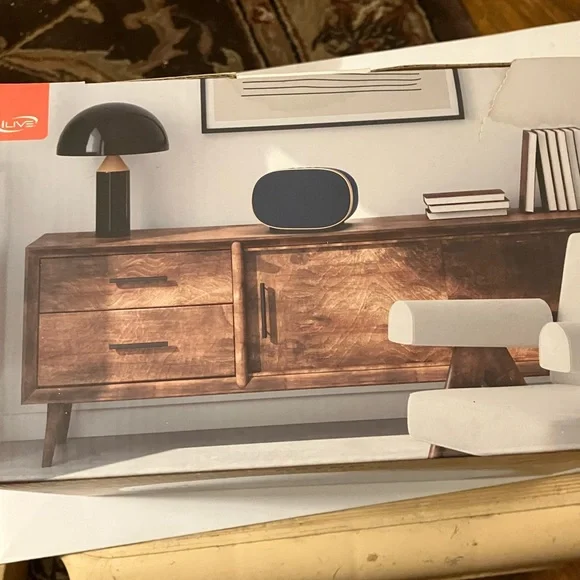 iLIVE Retro  Elegant Black Bluetooth Speaker with Color Changing lights❤️🌺 - Picture 6 of 10